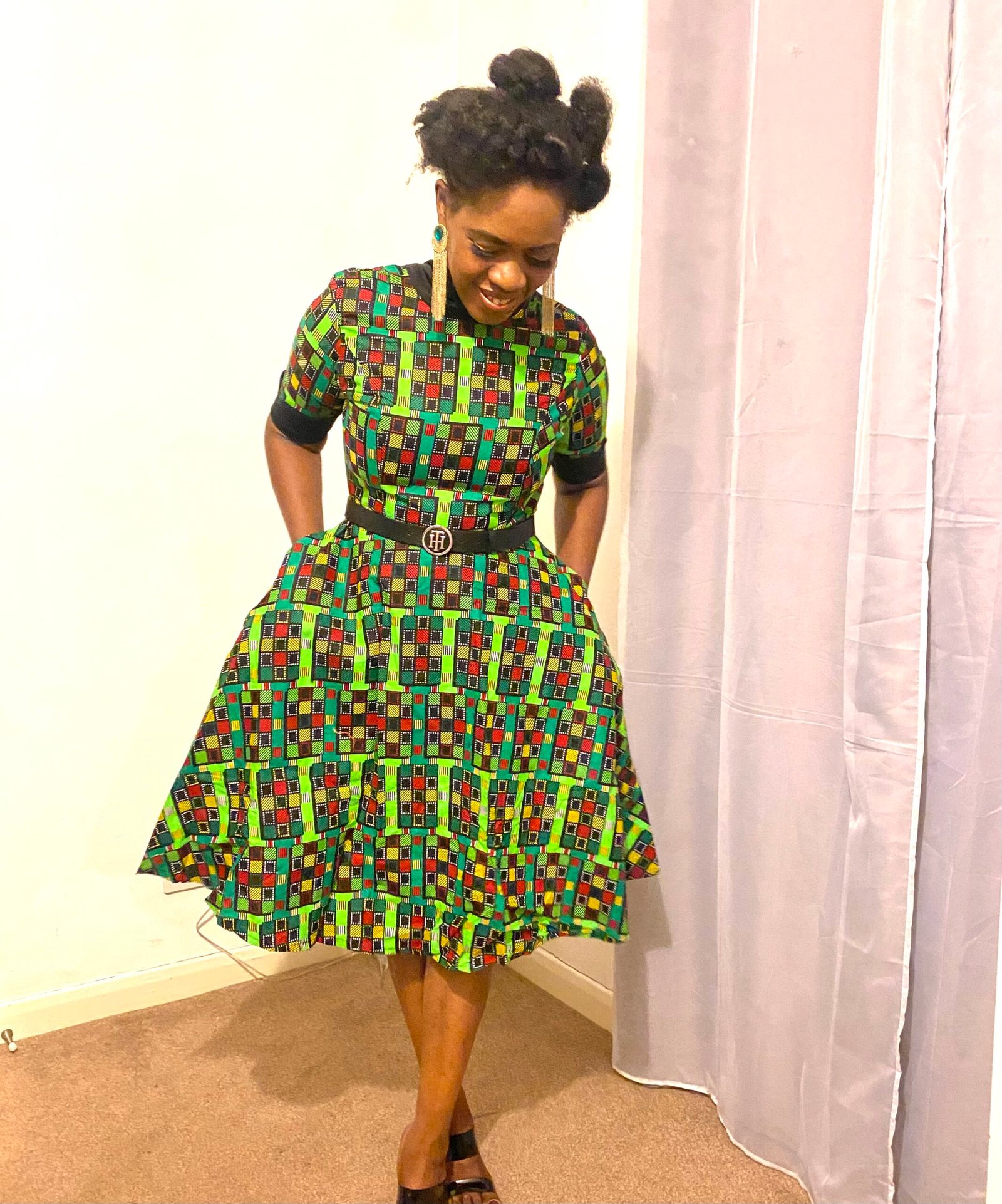 Low waist ripped jeans